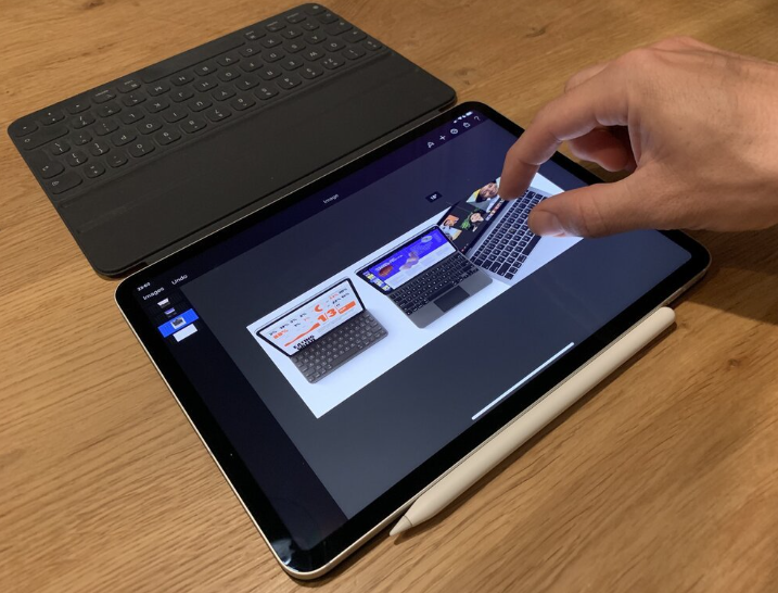 Improve Your Workflow With a Rotating iPad Keyboard 