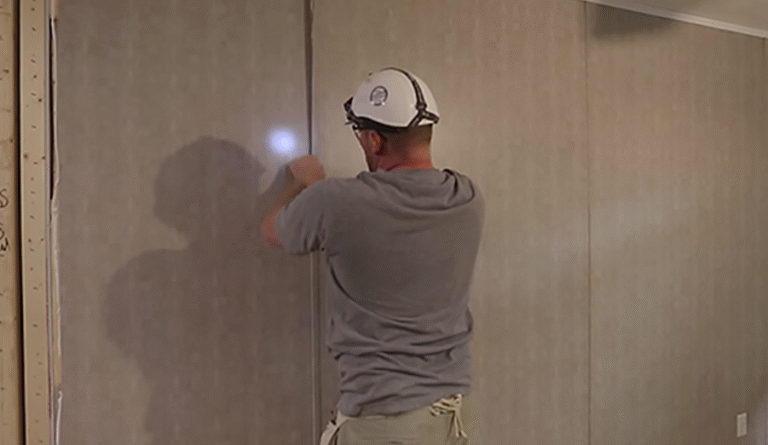 How Do I Know When Trailer Wall Panels Need Replacement?