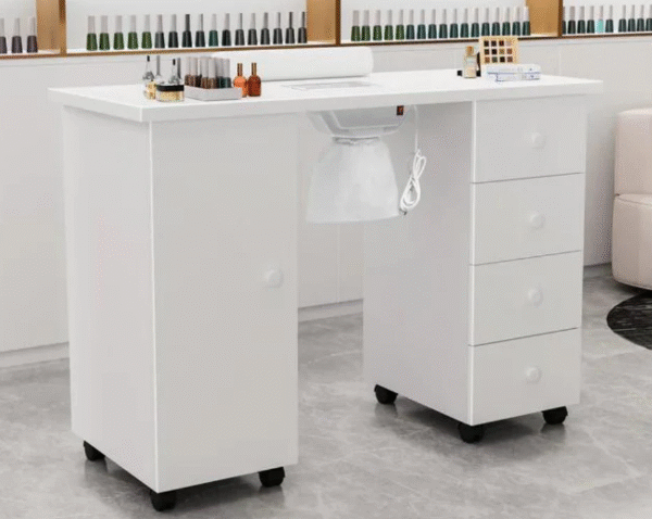 Selecting the Right Nail Table Size for Your Salon